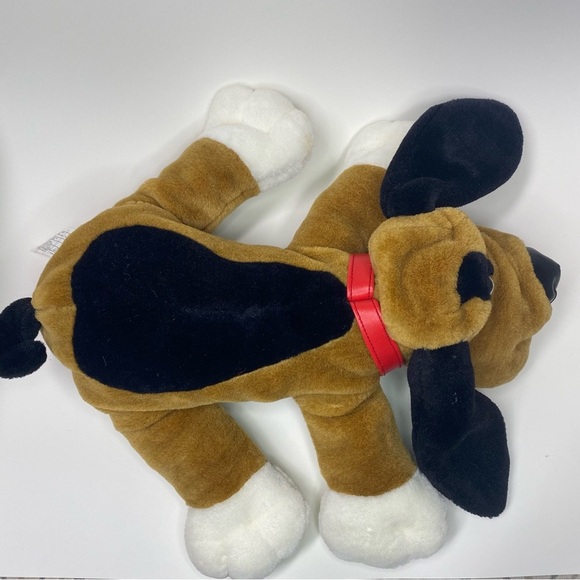 Vintage Dan Dee Bassett hound stuffed dog plush - Picture 4 of 6